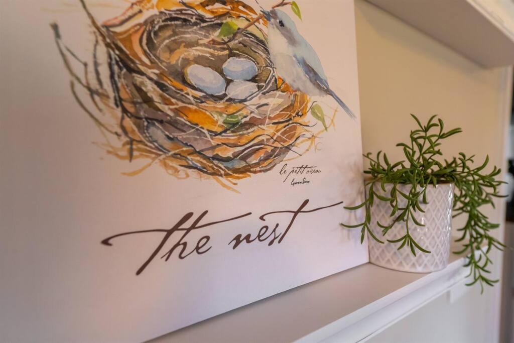 The Cardinal Nest A Cozy Cottage On Main St Saint Charles Экстерьер фото